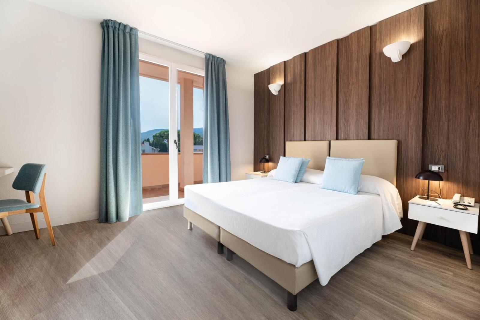 Vicino a Monte Capanne: 5 Hotel per Famiglie a Confronto