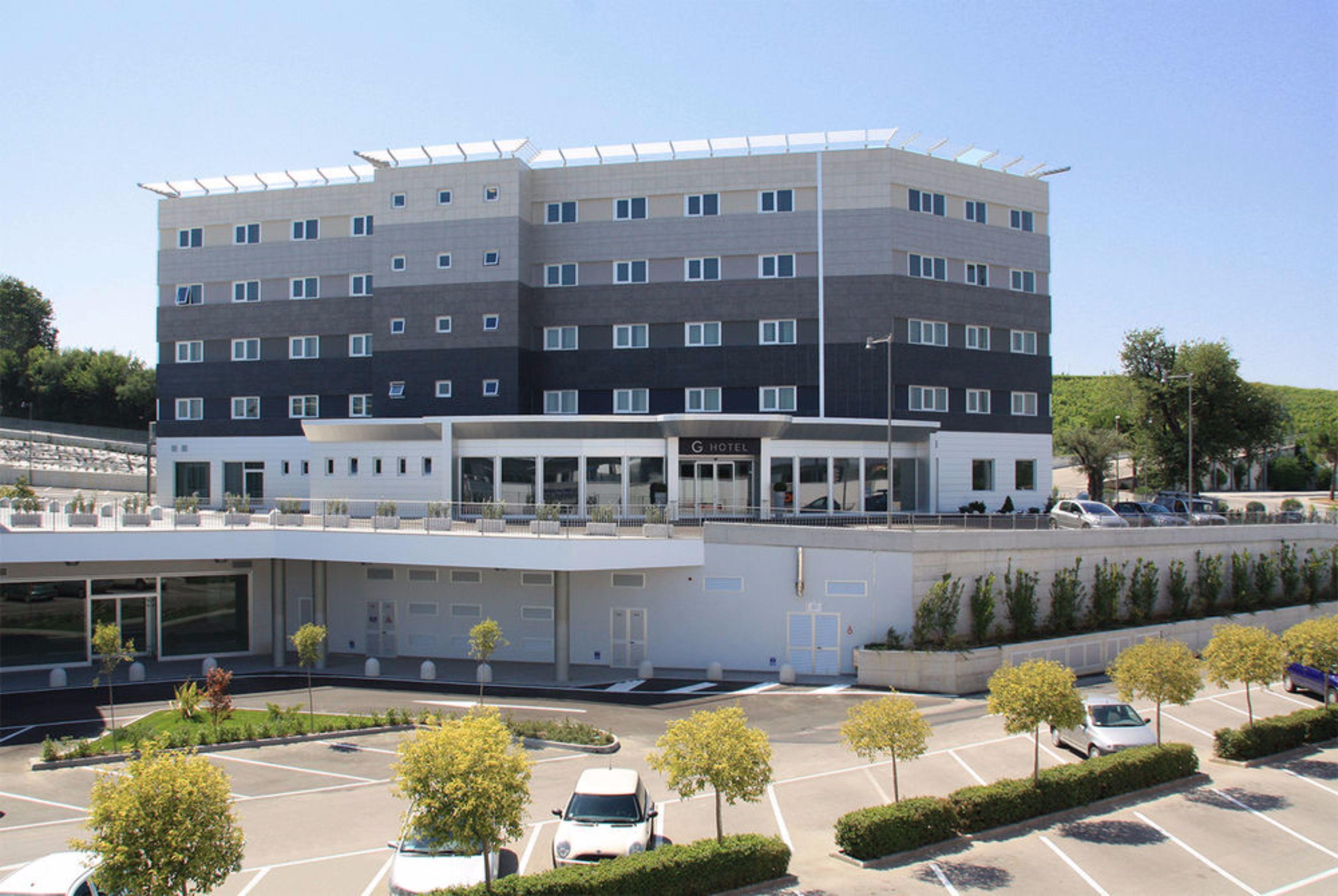 4 Hotel Business vicino al Conero Golf Club: Guida Pratica